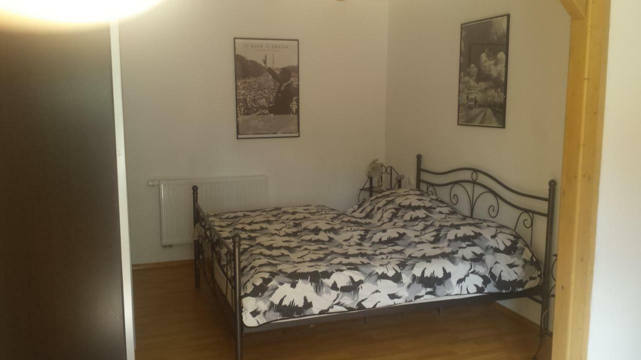 Ferienwohnung Mit Fitness Leipzig Exteriör bild